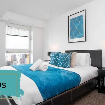 Apartamento Duplex Penthouse - Centre - 2 Bedroom - Secure Parking - Terrace - Skyline Views *