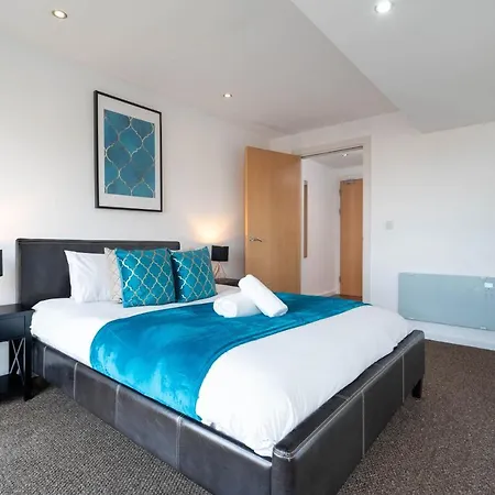 Duplex Penthouse - Centre - 2 Bedroom - Secure Parking - Terrace - Skyline Views Apartamento *